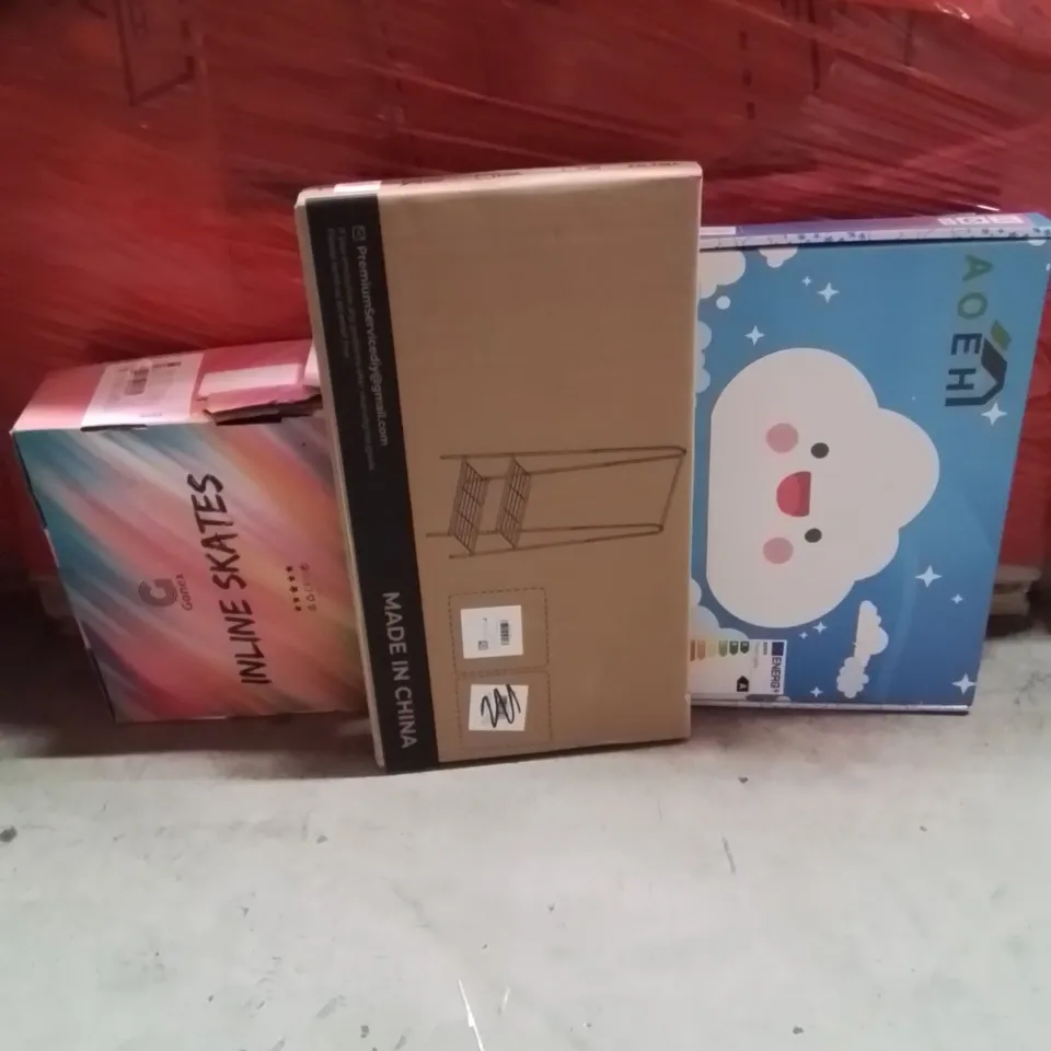 PALLET OF ASSORTED HOUSEHOLD GOODS AND PRODUCTS TO INCLUDE;ROLLER SKATES,CLOTHES RACK,LED LIGHT