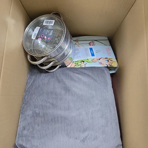 LARGE BOX OF ASSORTED HOUSEHOLD ITEMS TO INCLUDE CUSHIONS, DUVET SETS AND PANS
