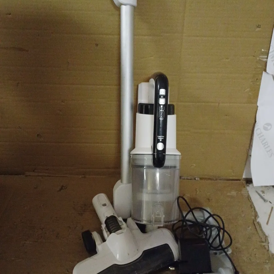 AMAZON BASICS 2 IN 1 CORDLESS VACUUM CLEANER 150W 0.7L WHITE AND BLACK