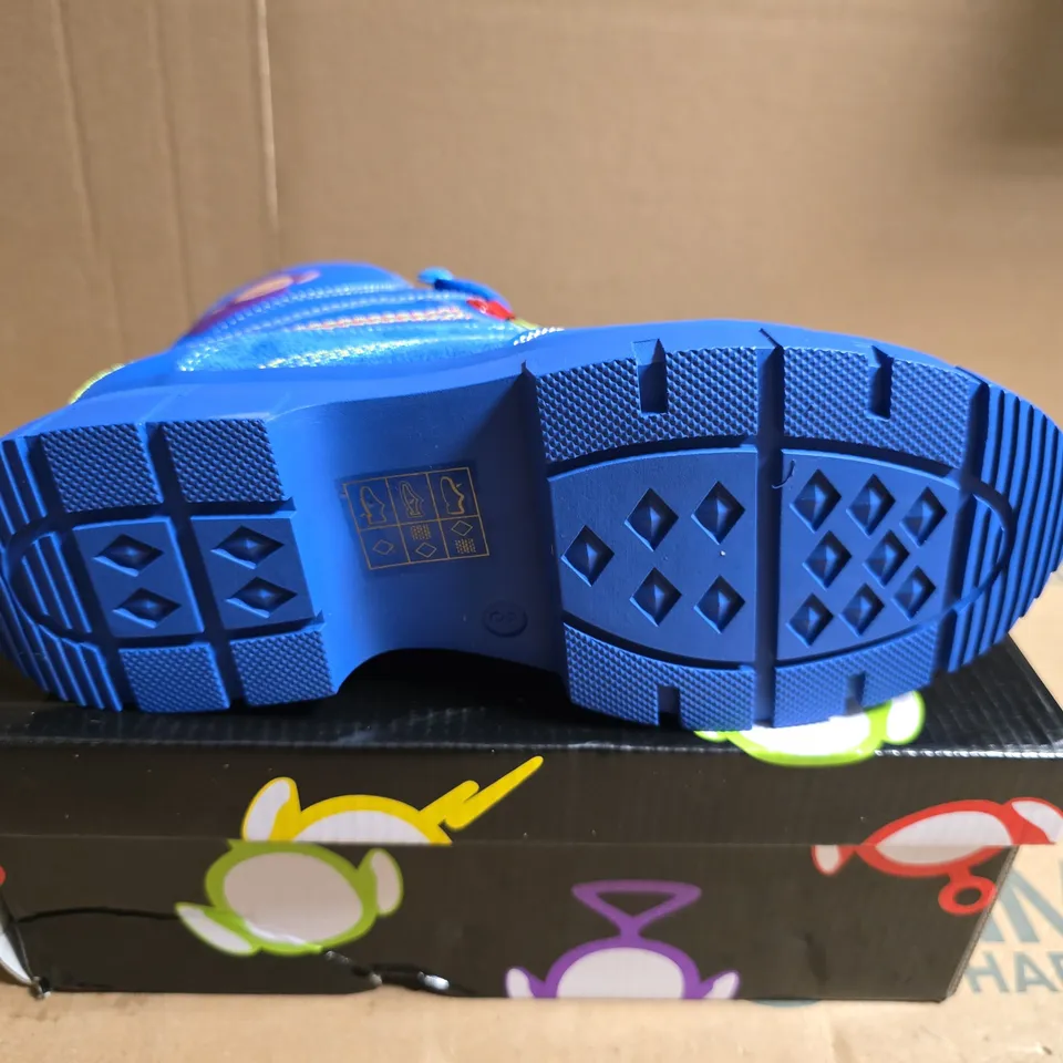 BOXED PAIR OF KOI HOME HILL TELETUBBIES KIDZ BOOTS - BLUE UK SIZE 3
