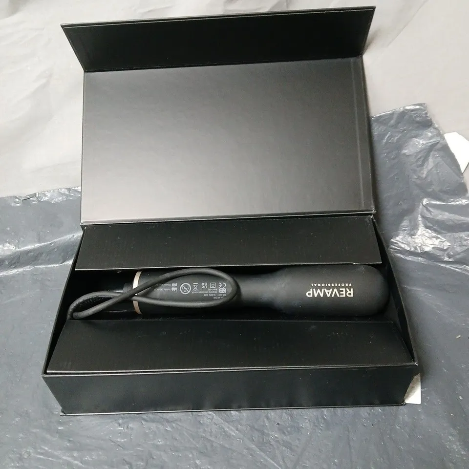 REVAMP DEEPFORM 2 IN 1 DRY AND STYLE HOT AIR STYLER BOXED