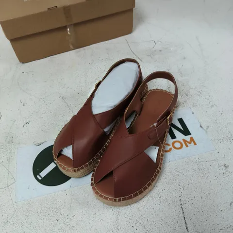 JD WILLIAMS WOMEN'S LEATHER ESPADRILLE SANDALS – UK 8 (EU 42) – BROWN