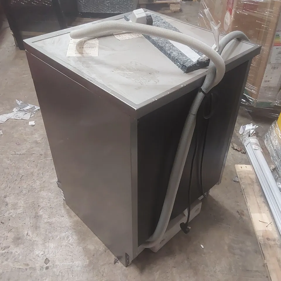 HISENSE 16 PLACE FREESTANDING DISHWASHER