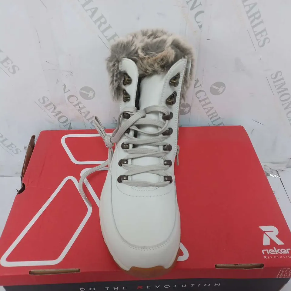 BOXED RIEKER REVOLUTION HIKER BOOTS, OFF WHITE - SIZE 39