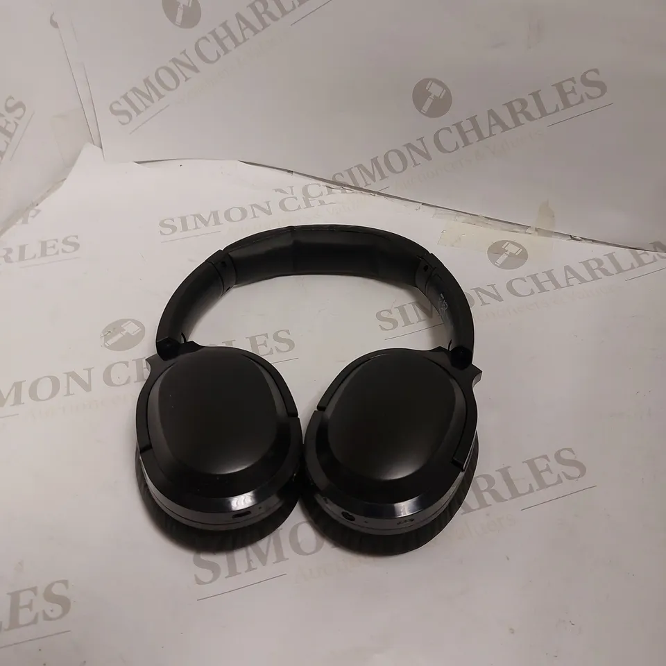 WIRELESS NOISE CANCELLING HEADPHONES