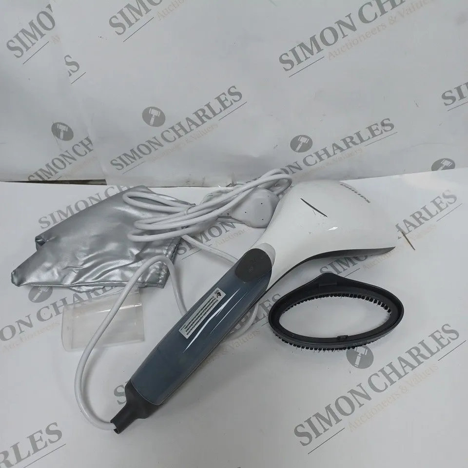 BOXED PHILIPS HANDHELD GARMENT STEAMER