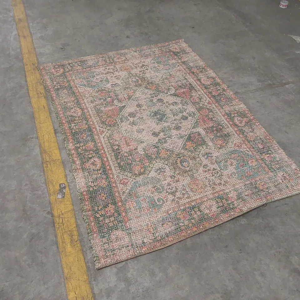 QUALITY DESIGNER AREA RUG - APPROXIMATELY 170 x 120cm