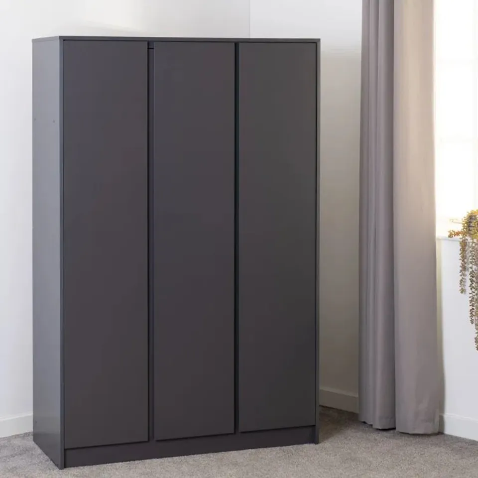 BOXED BRAUNSTIEN 3 DOOR WARDROBE (3 BOXES)