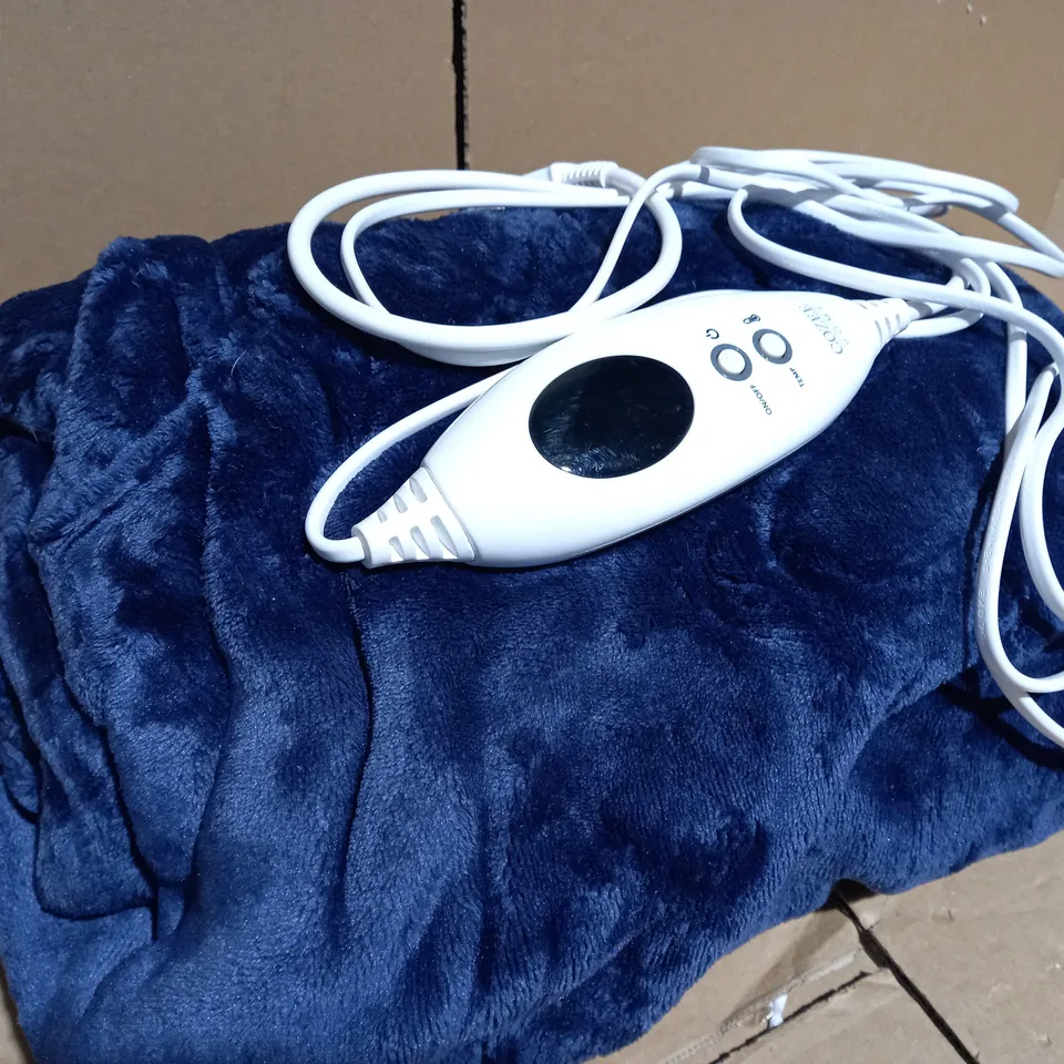 COZEE HOME HEATED PLUSH WEARABLE BLANKET IN NAVY