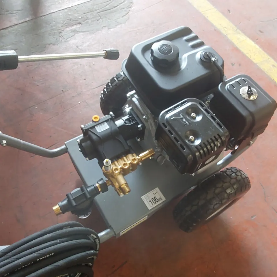 BRAND NEW KÄRCHER HD 7/20 G CLASSIC S/N 018156 PETROL PRESSURE WASHER