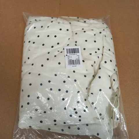 POLKA DOT GARMENT – WHITE WITH BLACK SPOTS – SIZE MEDIUM P (VERIFY MODEL)