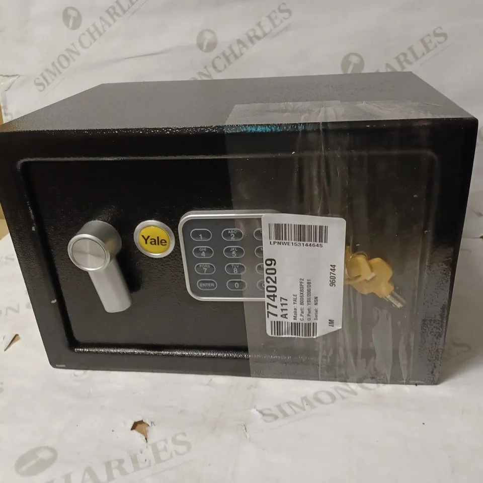 YALE SMALL ELECTRONIC SAFE 