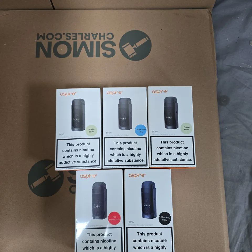 BOX OF APPROXIMATELY 30 ASSORTED E-CIGARETTES AND ACCOMPANIMENTS TO INCLUDE: VARIOUS ASPIRE PRODUCTS 