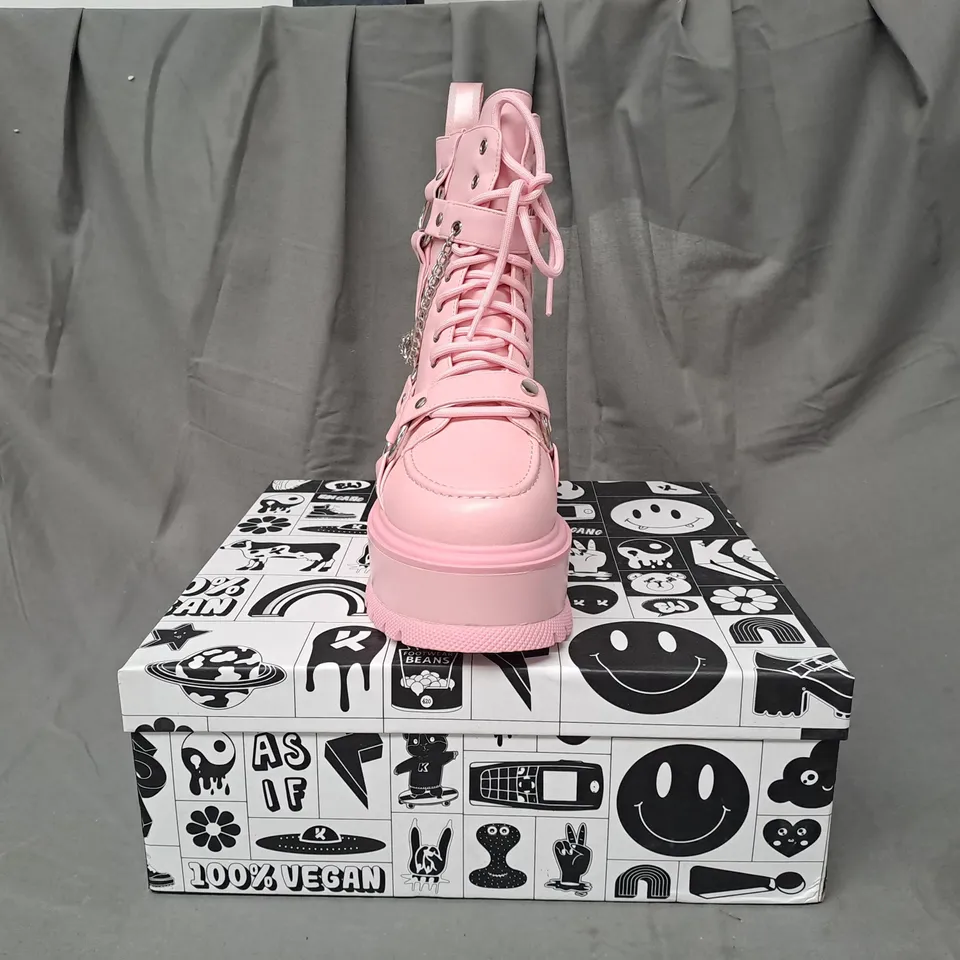 BOXED PAIR OF KOI VEGAN YAMI PASTEL PINK PLATFORM BOOTS UK SIZE 3