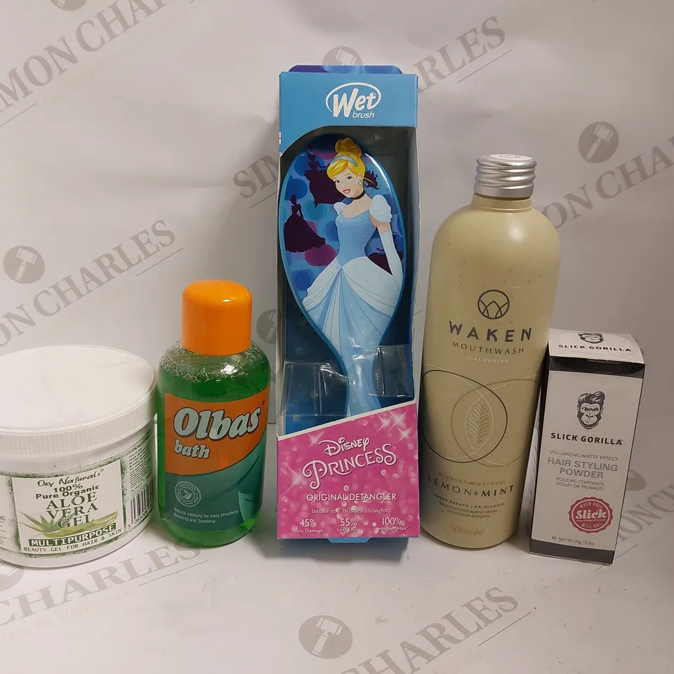 BOX OF APPROX 15 COSMETIC ITEMS TO INCLUDE OLBAS BATH, FROZEN BRUSH AND BIODEGRADEABLE WIPES