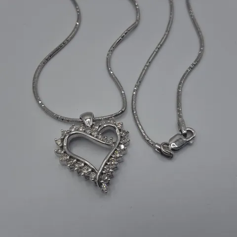 18CT WHITE GOLD HEART PENDANT ON CHAIN SET WITH NATURAL DIAMOND 