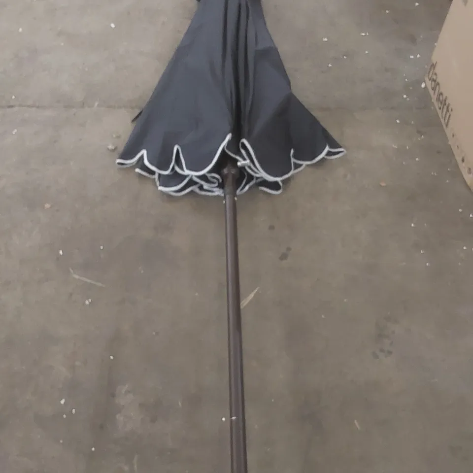 GARDEN PARASOL UMBRELLA
