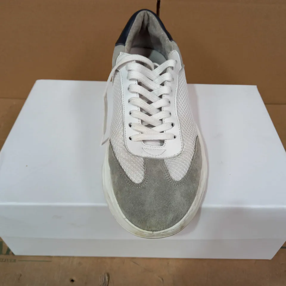 BOXED PAIR OF ARNE SHOES IN GREY/WHITE UK SIZE 7