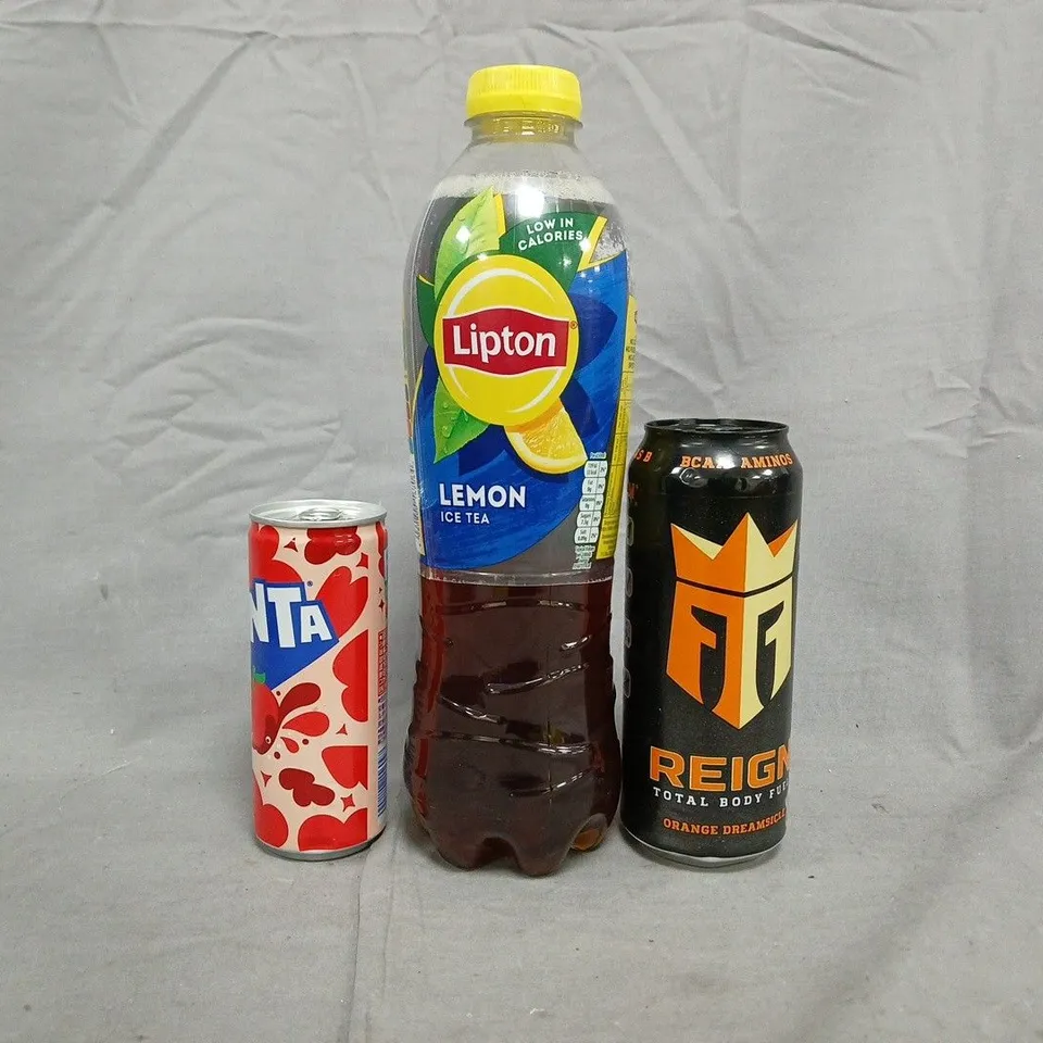 APPROXIMATELY 10 ASSORTED FOOD AND DRINK ITEMS TO INCLUDE LIPTON ICE TEA, REIGN, FANTA, ETC