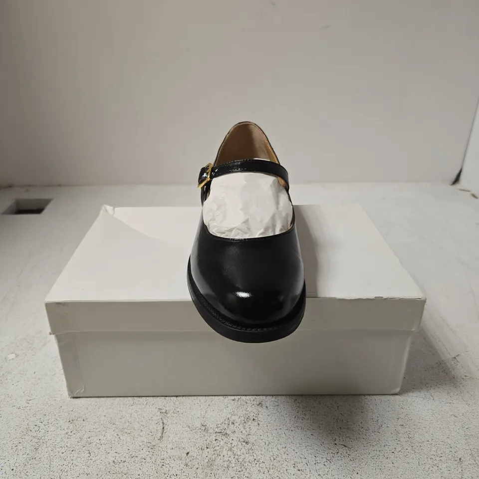 RUSSELL & BROMLEY DOTTY BLACK PATENT MARY JANE SHOES - UK 7