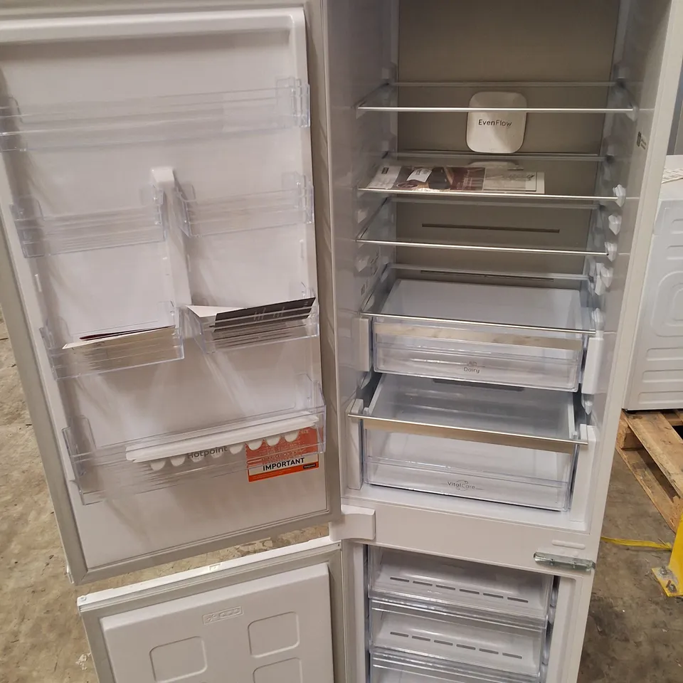 HOTPOINT DUAL NO FROST 70/30 INTEGRATED FRIDGE FREEZER WITH VITALCARE