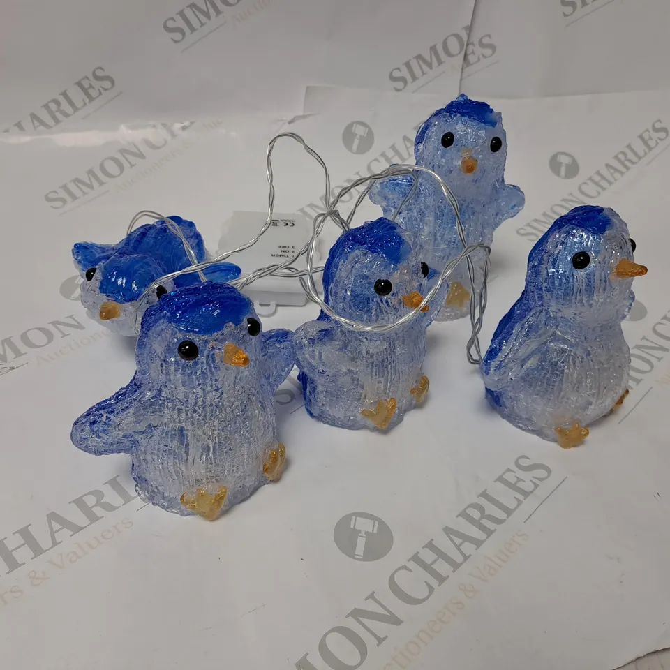 SET 3 PENGUINS OUTDOOR LIGHT  RRP £25.99