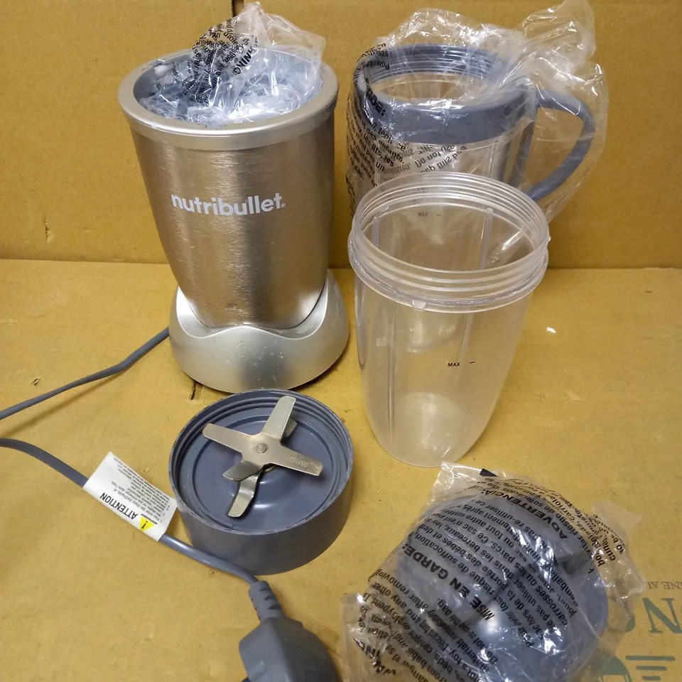 NUTRIBULLET 900 SERIES BLENDER 