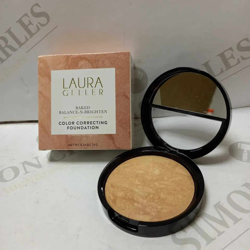 LAURA GELLER BAKED BALANCE-N-BRIGHTEN COLOR CORRECTING FOUNDATION GOLDEN MEDIUM