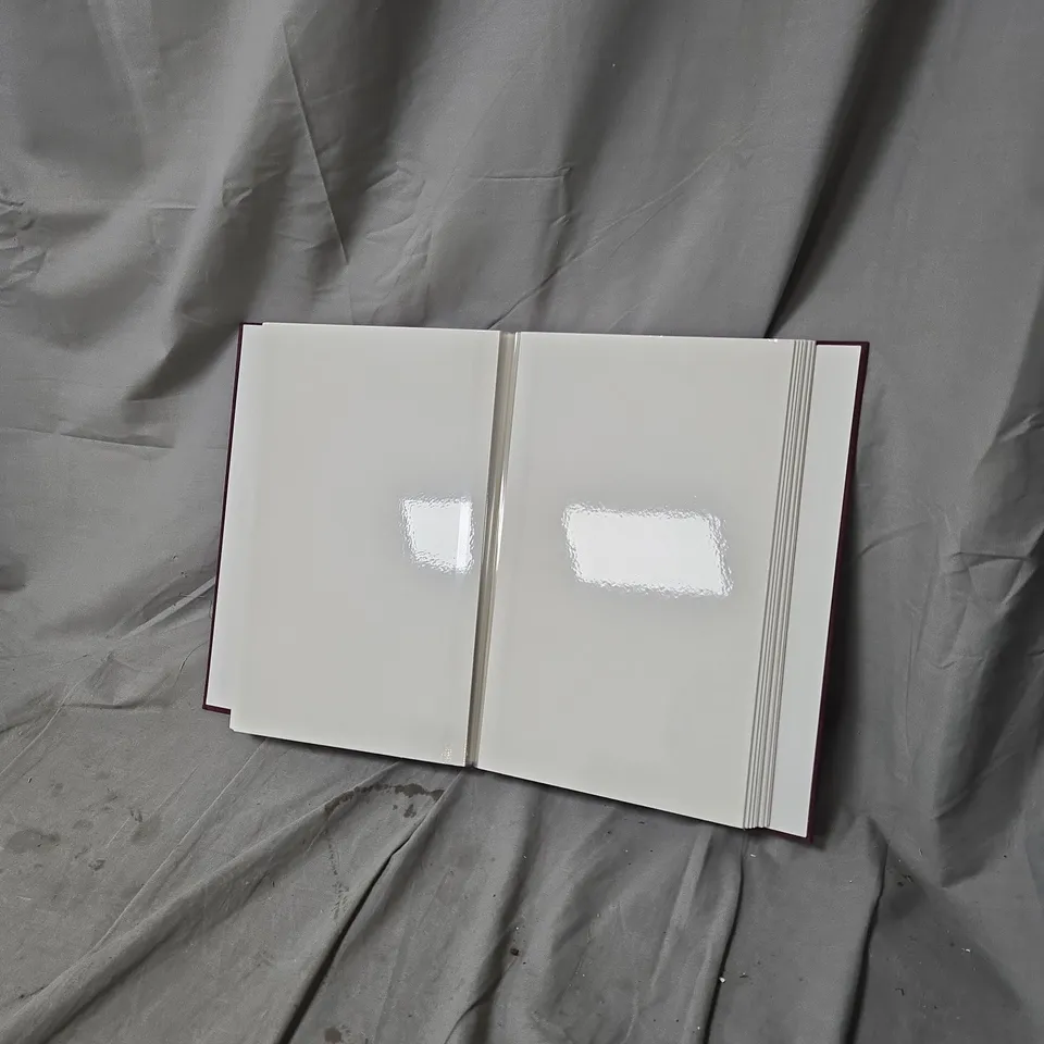 HANDCRAFTED PHOTO ALBUM