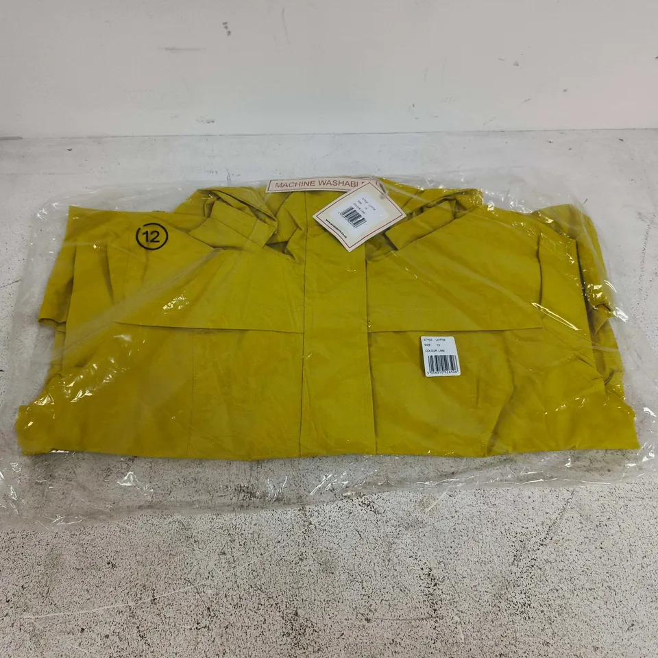 BAGGED ARCTIC STORM LOTTIE LADIES WATERPROOF JACKET IN LIME (SIZE 12)