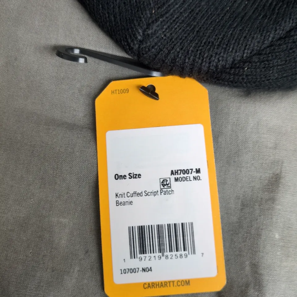 CARHARTT KNIT BEANIE WITH SCRIPT PATCH – ONE SIZE, BLACK