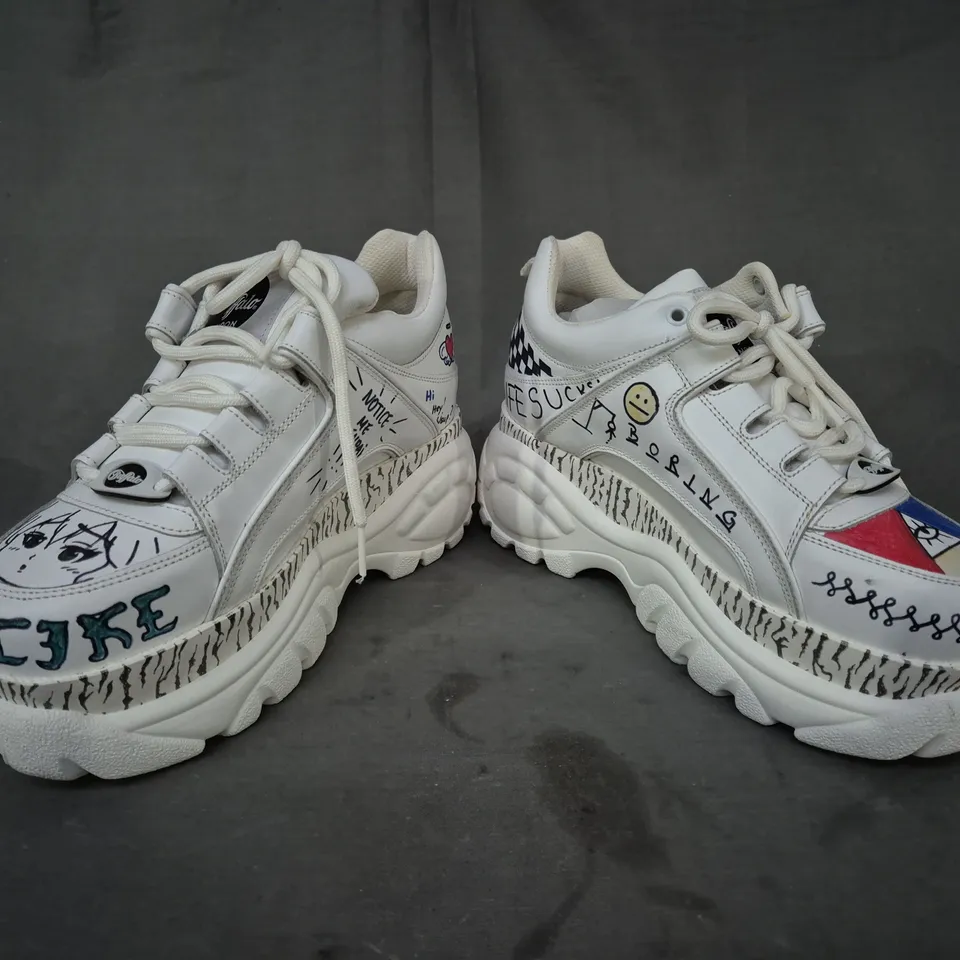 BRAND NEW BOXED PAIR OF BUFFALO LONDON CHUNKY PLATFORM TRAINERS IN WHITE UK SIZE 5.5