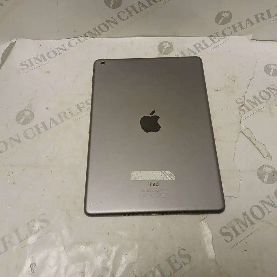 APPLE IPAD IN GREY MODEL A1474 