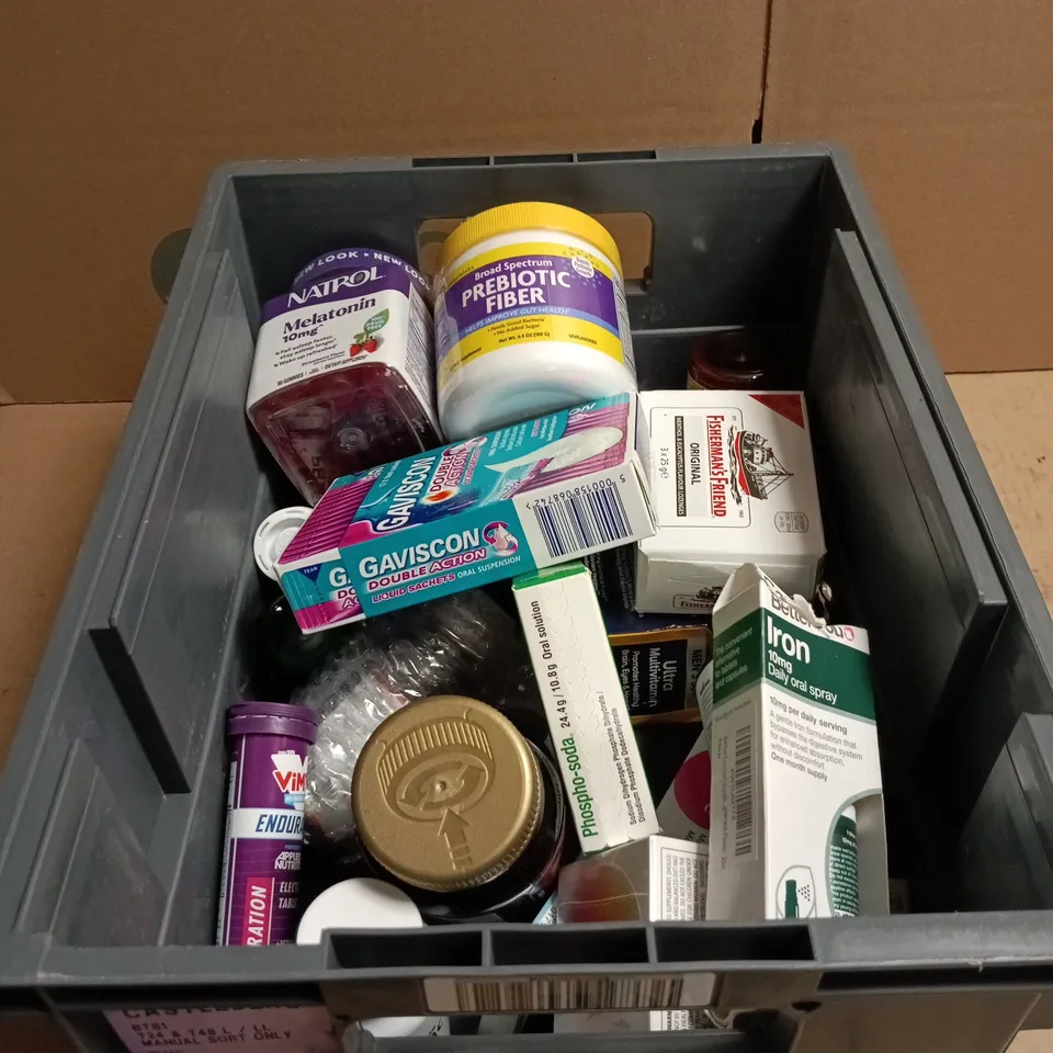 TOTE OF APPROXIMATELY 20 ASSORTED HEALTH/VITAMIN RELATED ITEMS TO INCLUDE IRON DAILY SPRAY, JOINT SUPPORT, PREBIOTIC FIBER, MELATONIN, VIMTO ENDURANCE ELECTROLYTE TABLETS ETC