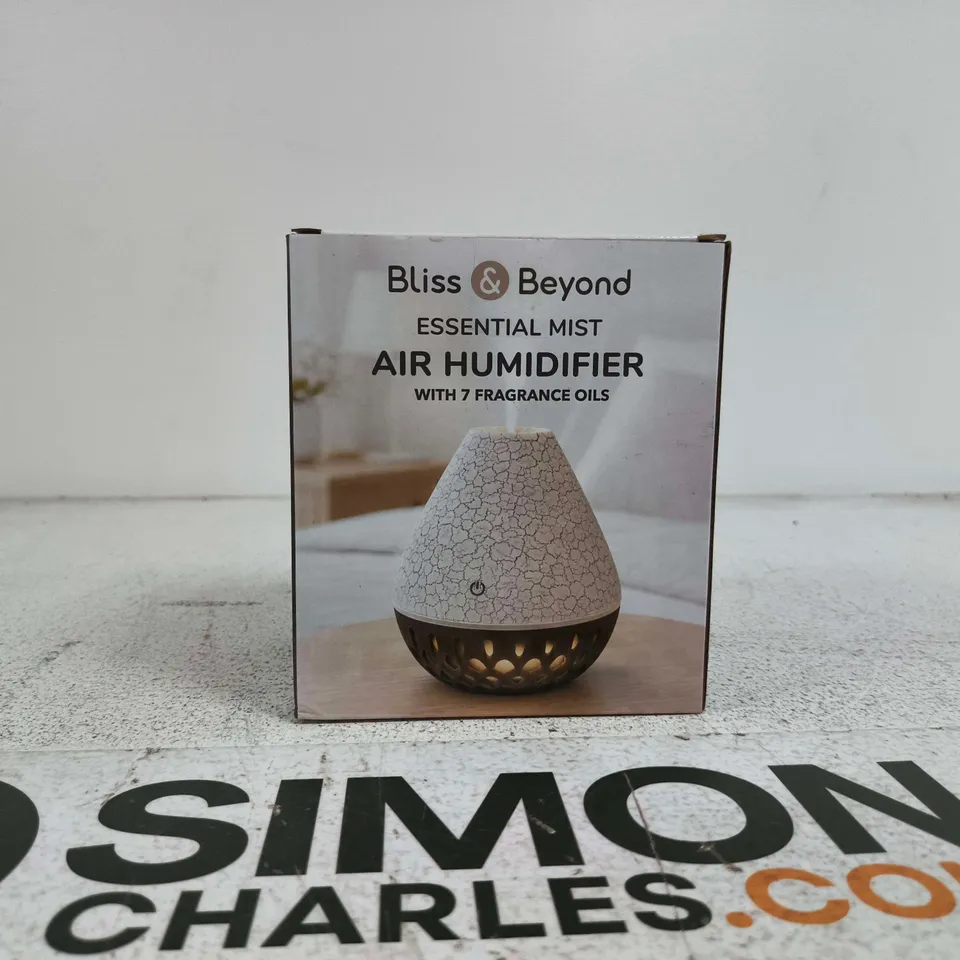 BLISS AND BEYOND ESSENTIAL MIST AIR HUMIDIFER BOXED