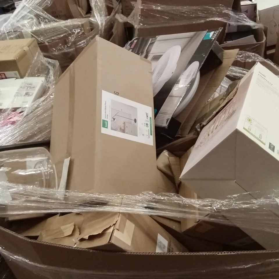 PALLET OF APPROXIMATELY 20 ASSORTED INDOOR LIGHTING PRODUCTS