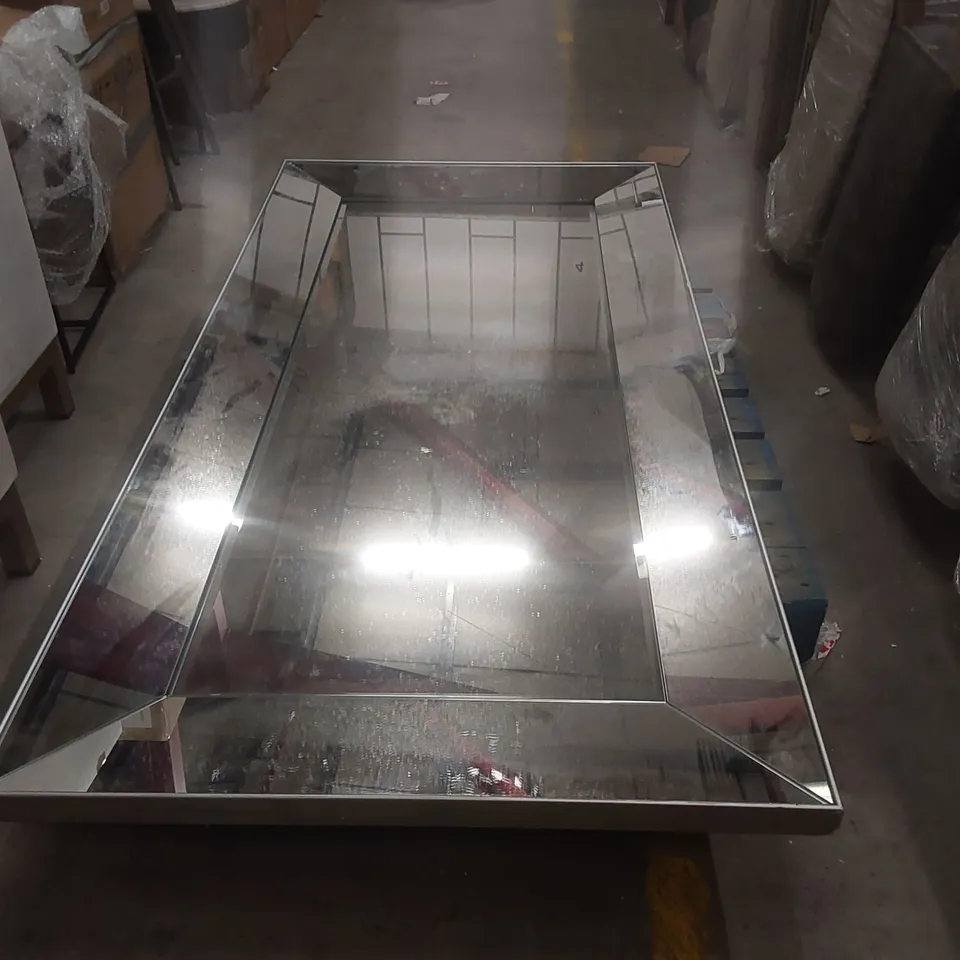 DESIGNER VASTO LEANER MIRROR SILVER