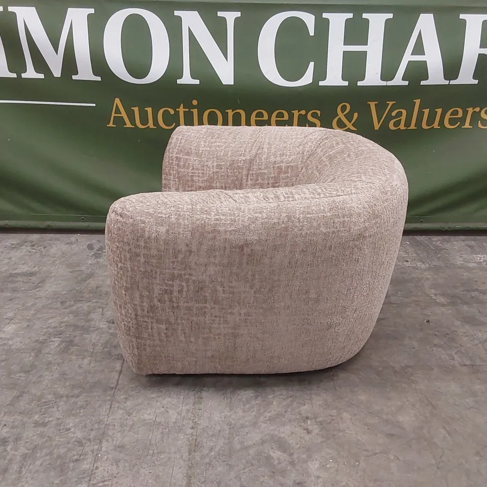 QUALITY DESIGNER ROCHE SWIVEL CHAIR IN OMBRE FABRIC - BEIGE 