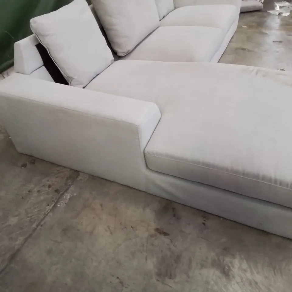 DESIGNER CHAISE SOFA LIGHT GREY FABRIC 