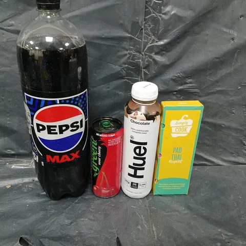 APPROXIMATELY 5 ASSORTED FOOD &DRINK ITEMS TO INCLUDE - PEPSI MAX, HUEL AND STROGANOFF KIT - COLLECTION ONLY 