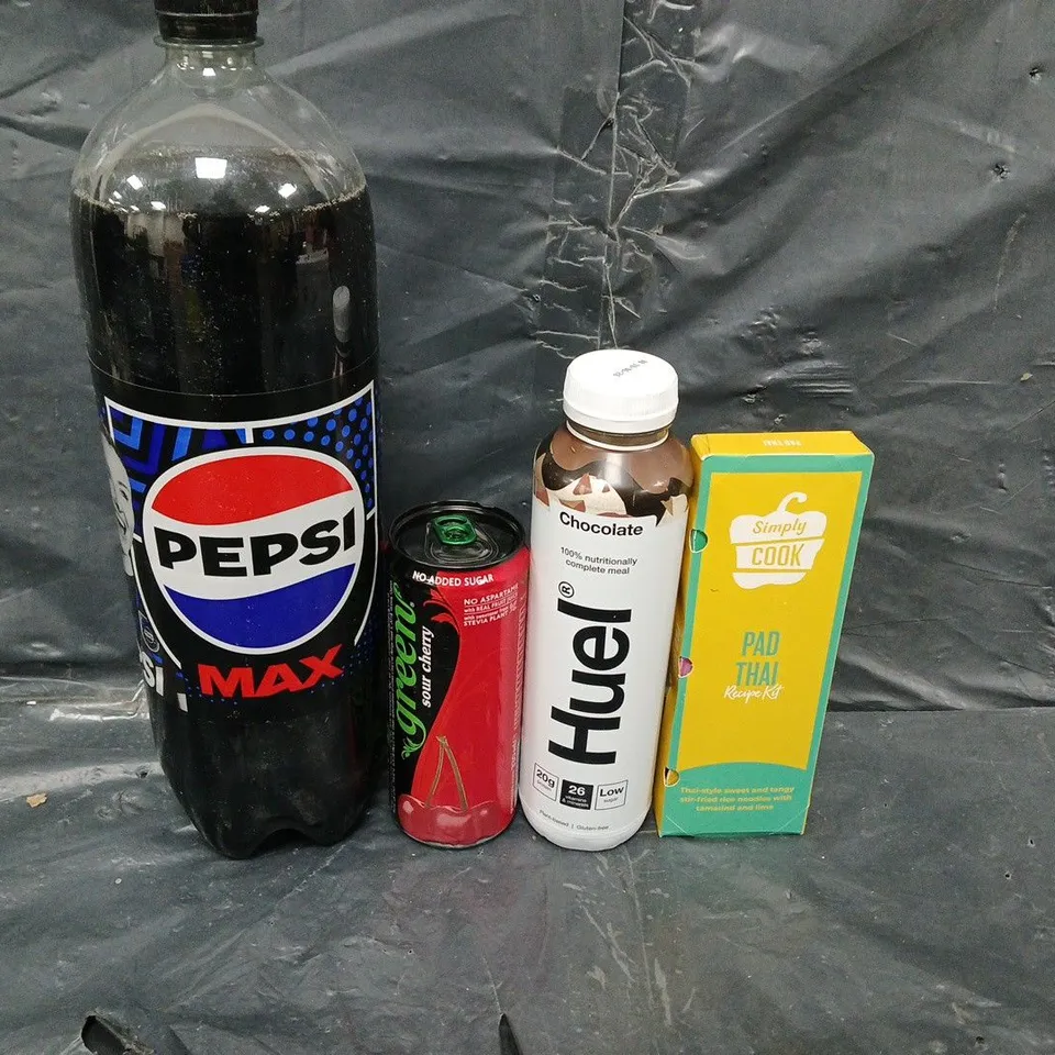 APPROXIMATELY 5 ASSORTED FOOD &DRINK ITEMS TO INCLUDE - PEPSI MAX, HUEL AND STROGANOFF KIT - COLLECTION ONLY 