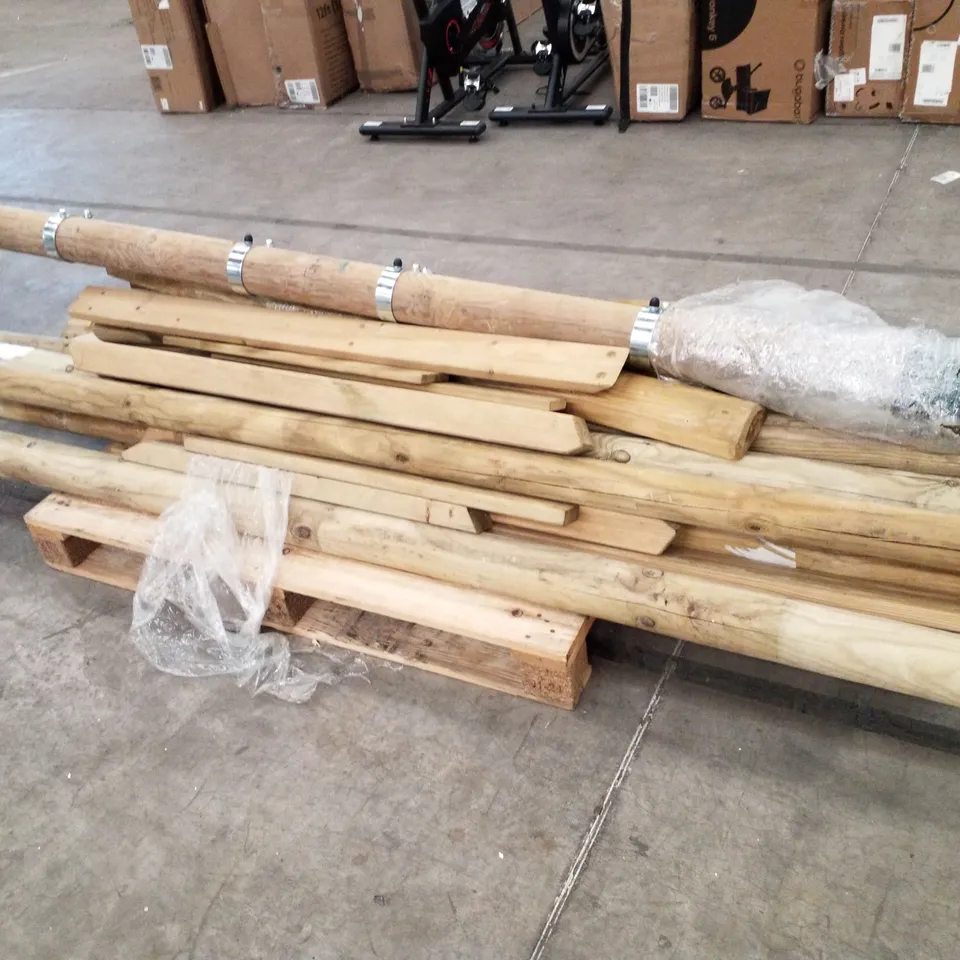 PALLET CONTAINING ASSORTED WOODEN PARTS