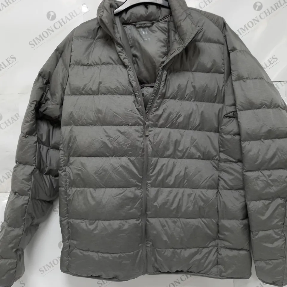 UNIQLO ULTRA LIGHTWEIGHTCOAT IN GREY - LARGE