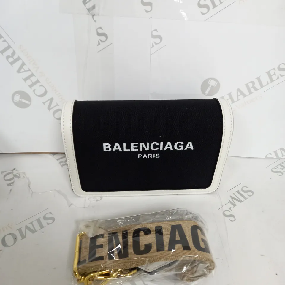 BALENCIAGA SHOULDER BAG