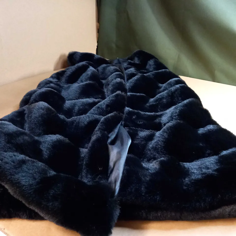 DESIGNER BLACK FAUX FUR LONGLINE GILET - LARGE