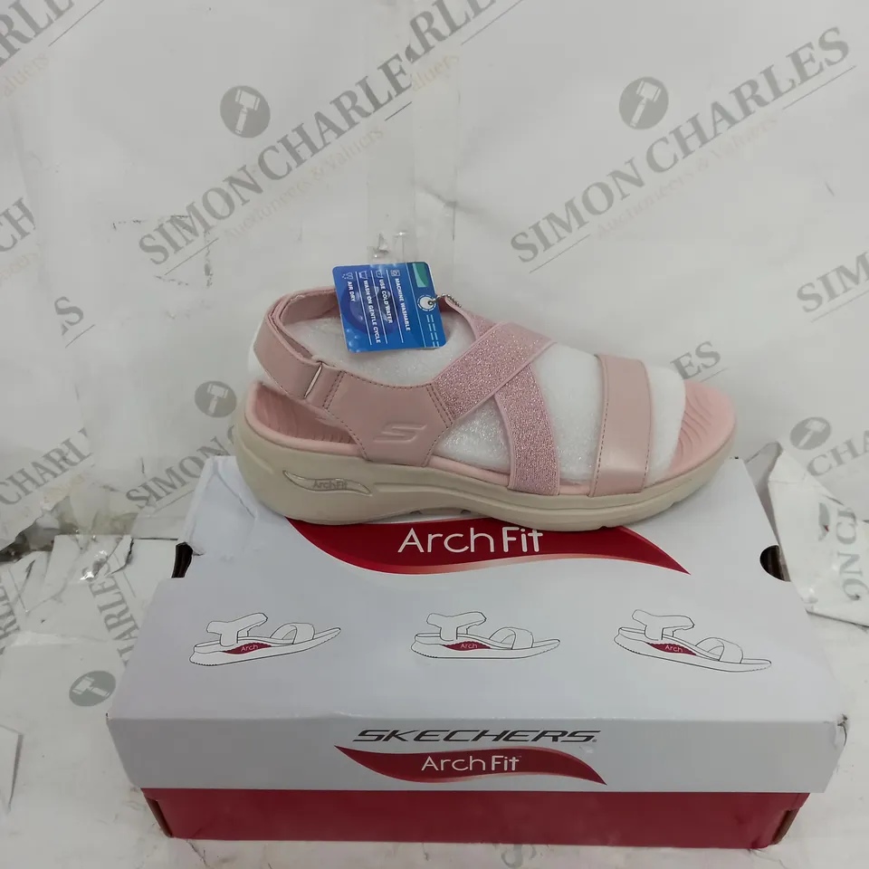 SKECHERS GO WALK ARCH FIT SANDAL - ROSE SIZE 5