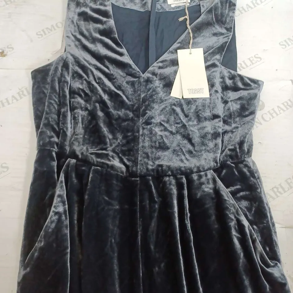 TOAST SILK VELVET WIDE LEG JUMPSUIT IN OBSIDIAN - SIZE 12