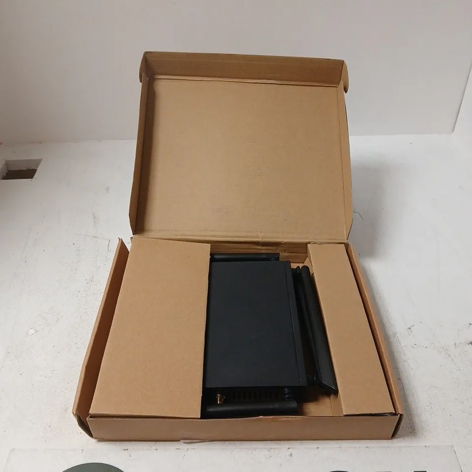 4G/5G WIRELESS ROUTER ED123 (BOXED)