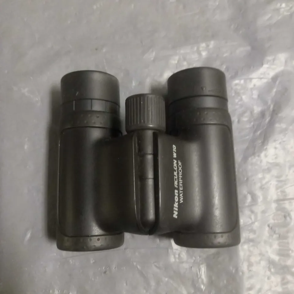 NIKON ACULON W10 WATERPROOF BINOCULORS
