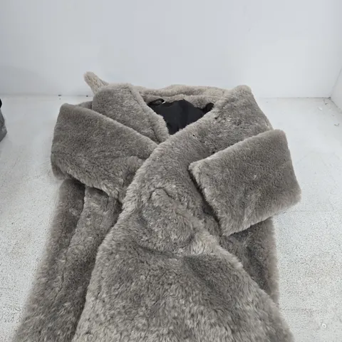 BODEN WOMEN'S BLACK FAUX FUR COAT, UK 14R